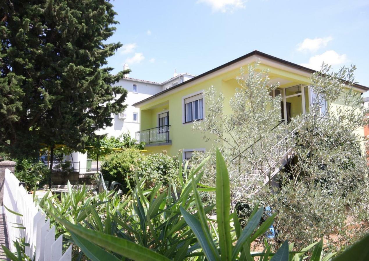 Two Bedroom Apartment, Nice Neighborhood, Free Parking, Wifi Pula Bagian luar foto