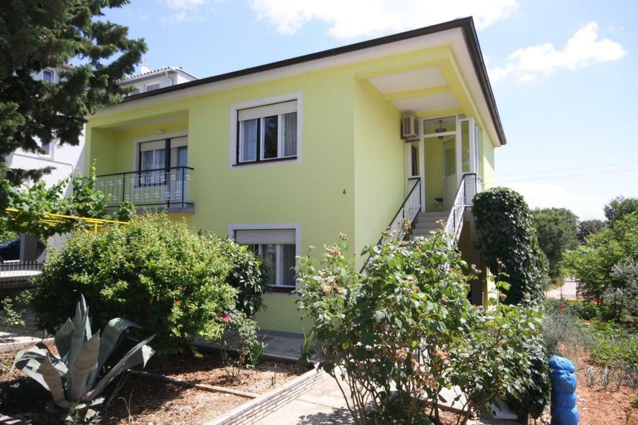 Two Bedroom Apartment, Nice Neighborhood, Free Parking, Wifi Pula Bagian luar foto
