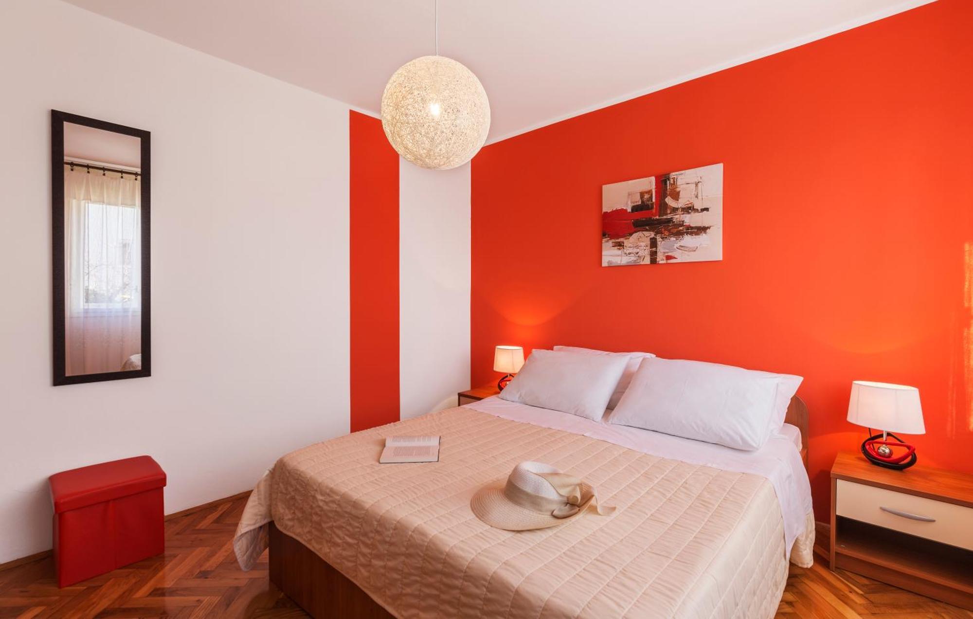 Two Bedroom Apartment, Nice Neighborhood, Free Parking, Wifi Pula Bagian luar foto